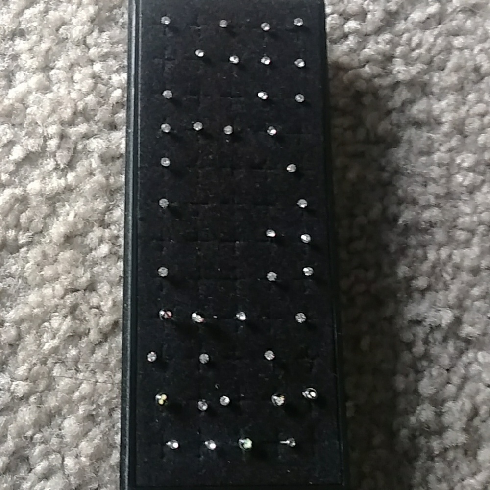 Clear Nose Studs 3pc